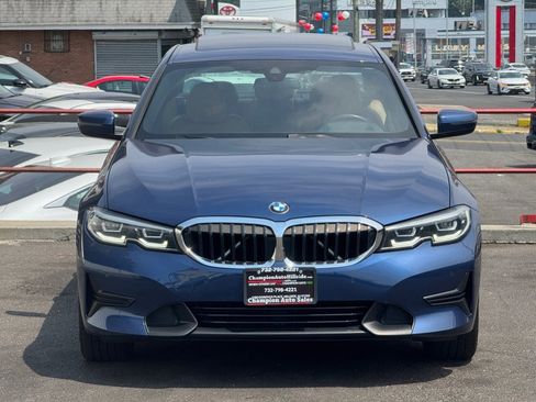 Used 2021 BMW 330i xDrive w/ Driver Assist w/ Premium Package AWD/4WD image 10