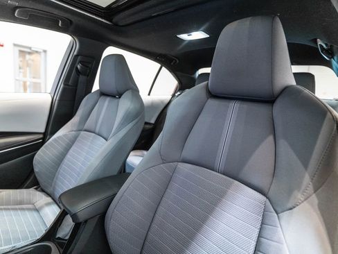 Certified 2023 Toyota Corolla SE w/ SE Premium Package FWD image 6