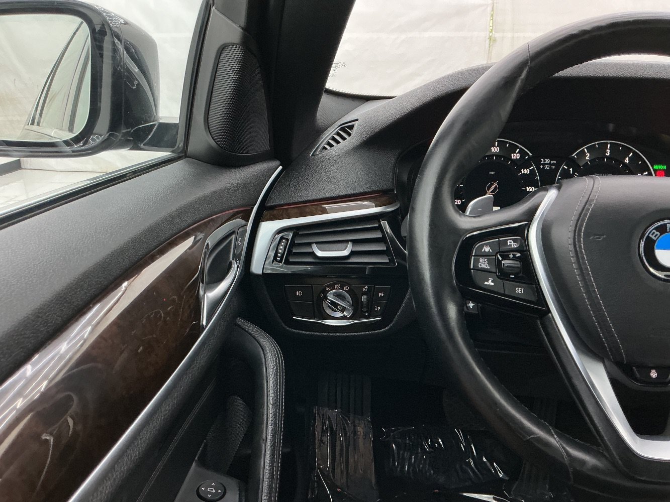 Used 2017 BMW 530i xDrive AWD/4WD image 33