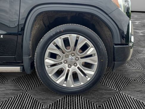 Used 2021 GMC Sierra 1500 Denali w/ Denali Ultimate Package AWD/4WD image 16