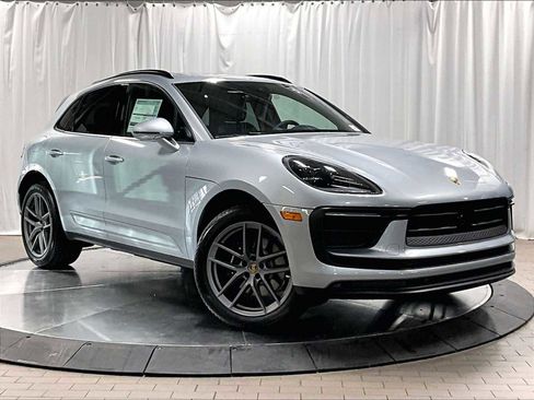 New 2026 Porsche Macan image 9