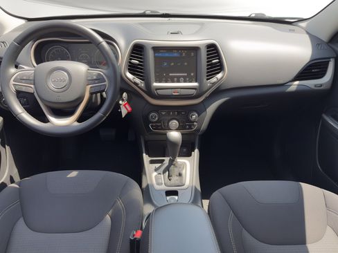 Used 2015 Jeep Cherokee Latitude FWD image 19