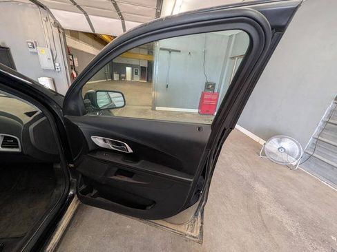 Used 2015 Chevrolet Equinox LS FWD image 26