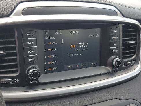 Used 2019 Kia Sorento AWD image 21