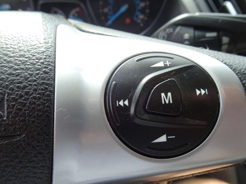 Used 2013 Ford Escape SE image 37