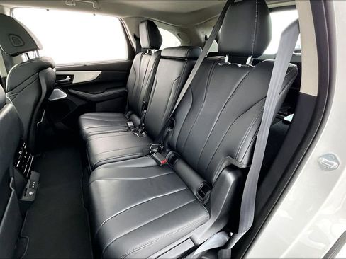 Certified 2026 Acura MDX FWD w/ Technology Package image 33