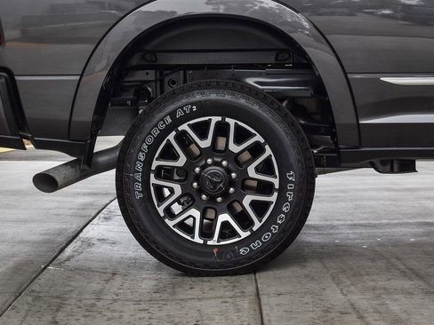 New 2025 RAM 2500 Limited image 11