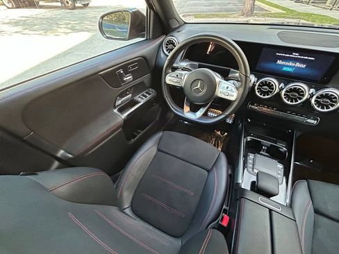 Used 2023 Mercedes-Benz GLB 250 image 9