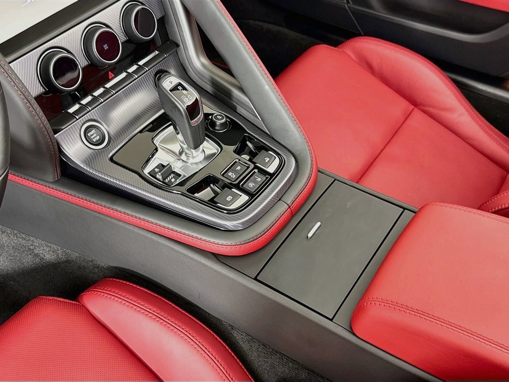 Certified 2024 Jaguar F-TYPE R-Dynamic RWD image 21