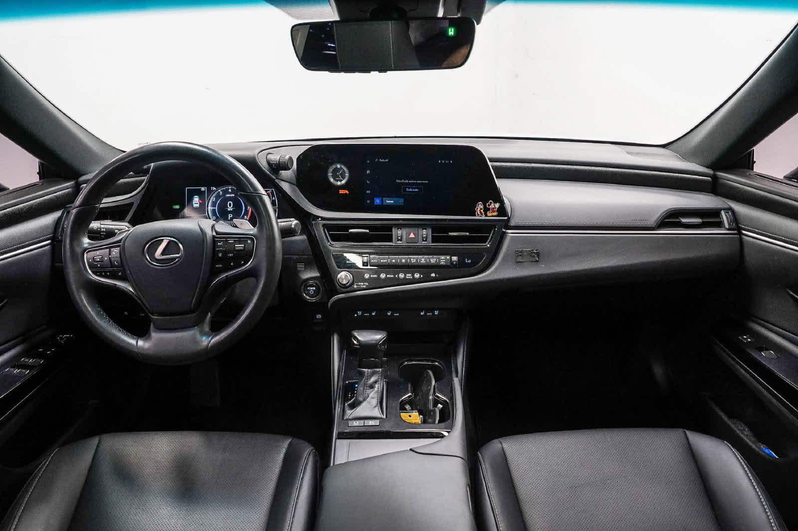Used 2025 Lexus ES 300h w/ Premium Package FWD image 12