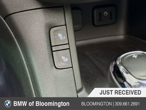 Used 2019 GMC Acadia SLT FWD image 21