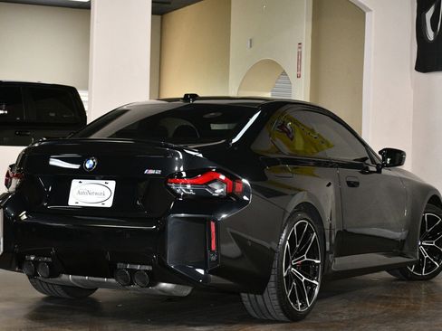 Used 2023 BMW M2 w/ Lighting Package image 5