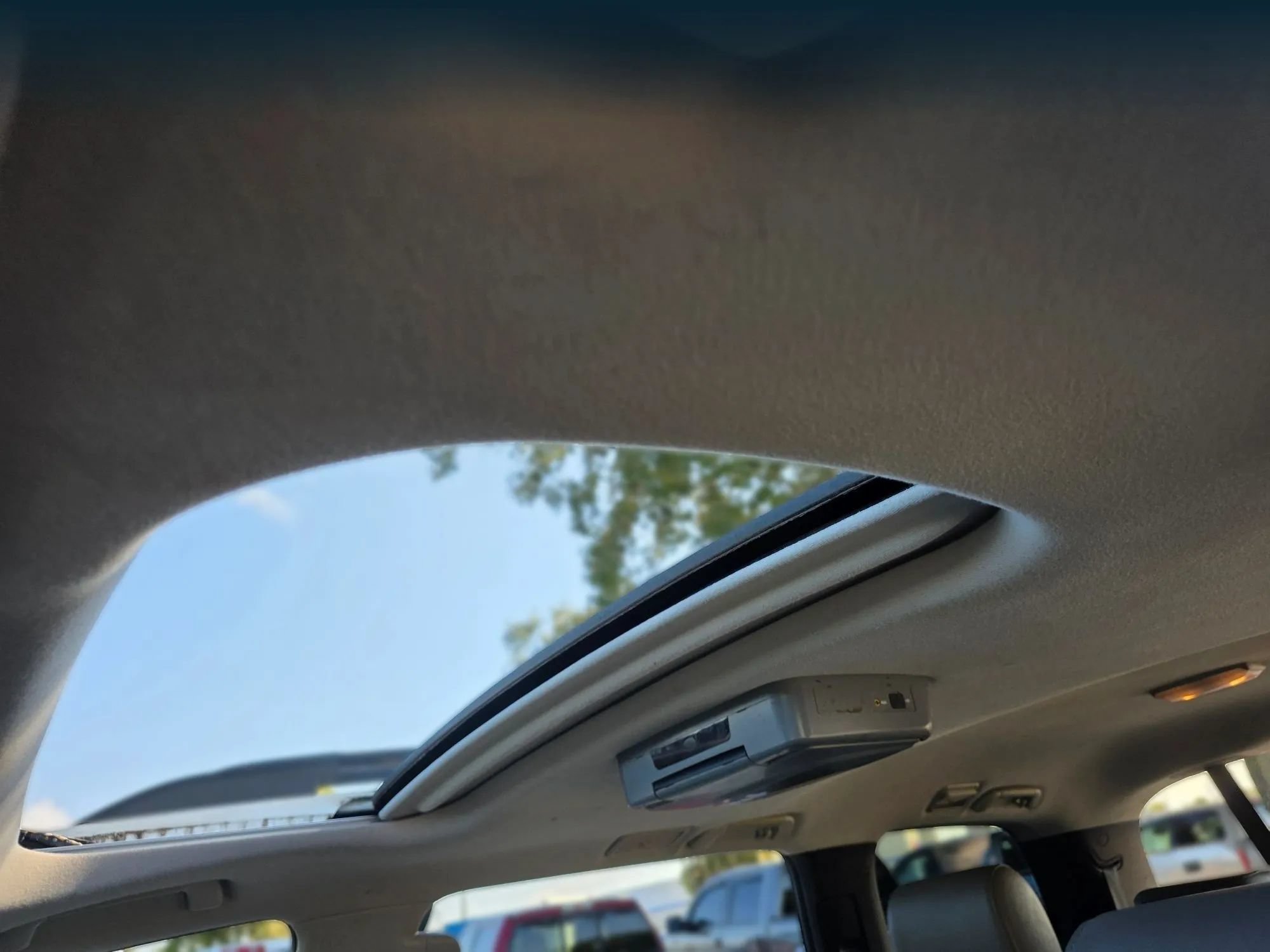 Used 2015 Toyota Sequoia SR5 w/ Premium Package RWD image 16
