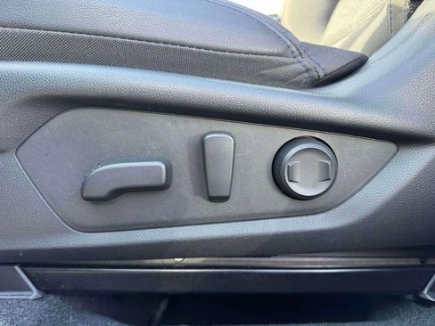 Certified 2025 Subaru Forester Premium image 14