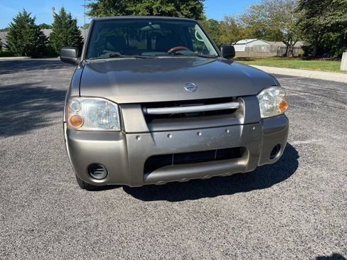 Used 2004 Nissan Frontier XE w/ (VTP) Value Truck Pkg RWD image 20