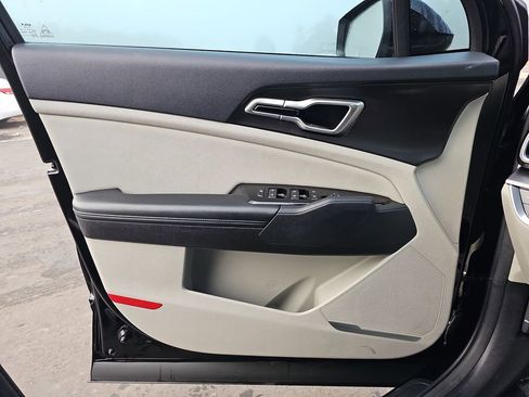 Used 2023 Kia Sportage EX image 30