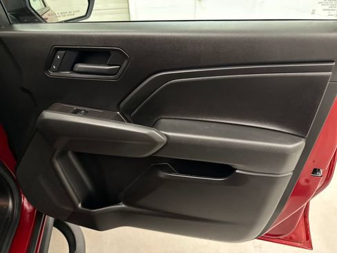 Used 2025 Chevrolet Colorado Trail Boss AWD/4WD image 30