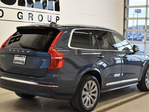 Used 2023 Volvo XC90 B6 Plus image 4