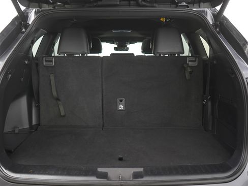 Used 2025 Toyota Highlander XSE AWD/4WD image 9