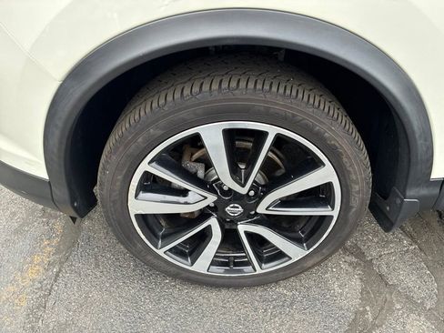 Certified 2019 Nissan Rogue Sport SL w/ Premium Package AWD/4WD image 12