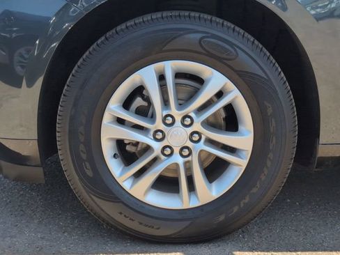 Certified 2019 Buick Enclave Essence FWD image 33