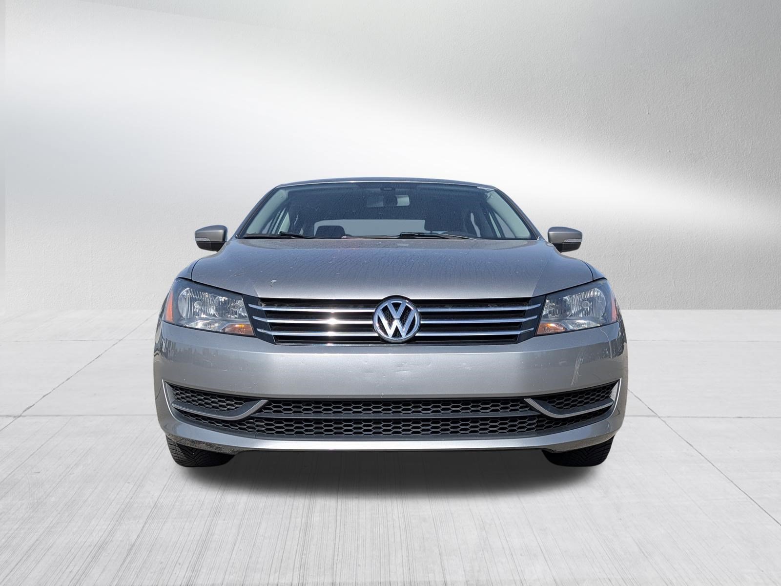 Used 2013 Volkswagen Passat 2.5 S FWD image 2