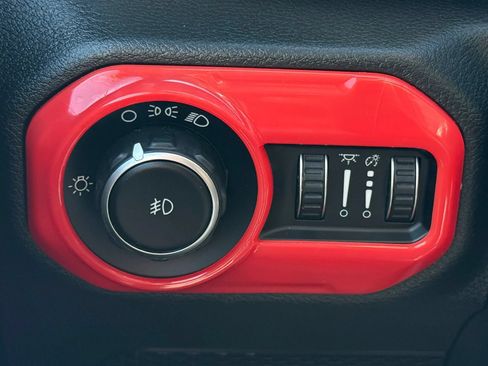 Used 2019 Jeep Wrangler Unlimited Sport AWD/4WD image 39