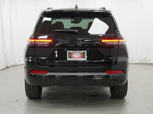 New 2026 Jeep Grand Cherokee Limited image 10