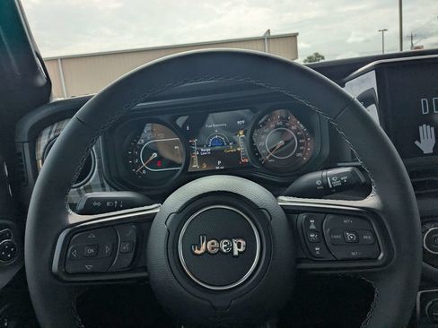 New 2026 Jeep Gladiator Sport AWD/4WD image 22