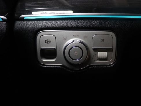 Used 2020 Mercedes-Benz GLS 450 4MATIC image 31