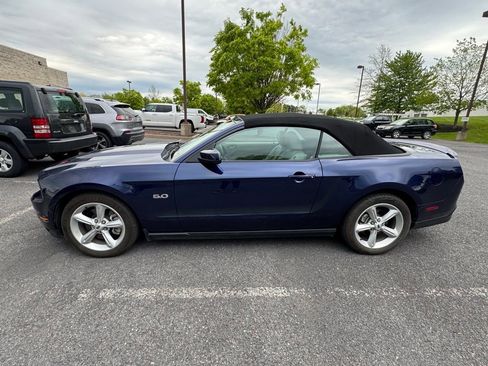 Used 2011 Ford Mustang GT Premium w/ Comfort Pkg RWD image 4