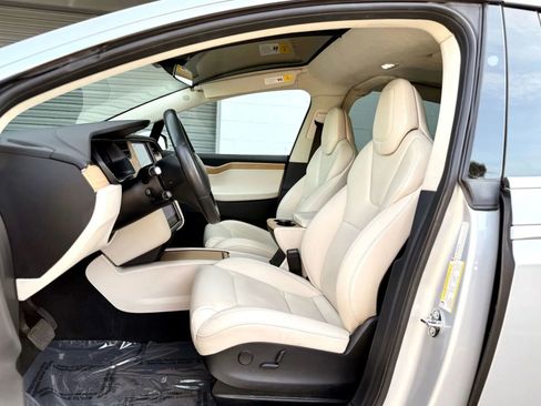 Used 2018 Tesla Model X 100D image 18