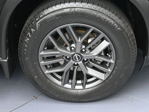 Used 2023 Nissan Rogue S FWD image 6