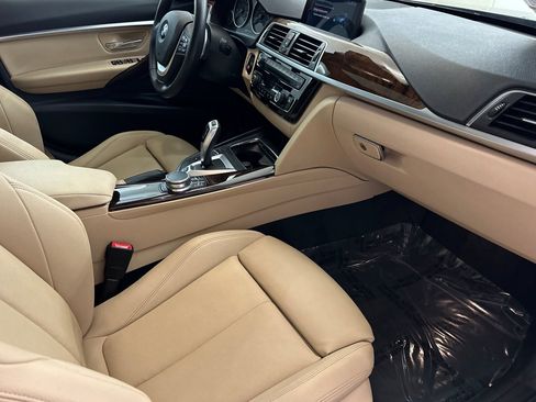 Used 2017 BMW 330e RWD image 32