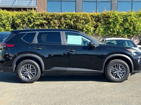 Used 2024 Nissan Rogue S image 3