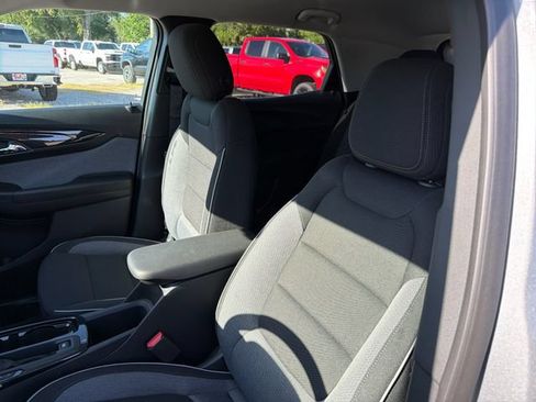 New 2026 Chevrolet TrailBlazer LT w/ Midnight Edition FWD image 17