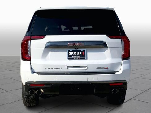 Used 2022 GMC Yukon XL AT4 image 5