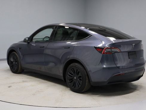 Used 2023 Tesla Model Y Long Range image 12