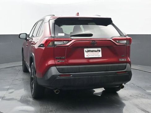 Used 2021 Toyota RAV4 LE FWD image 19
