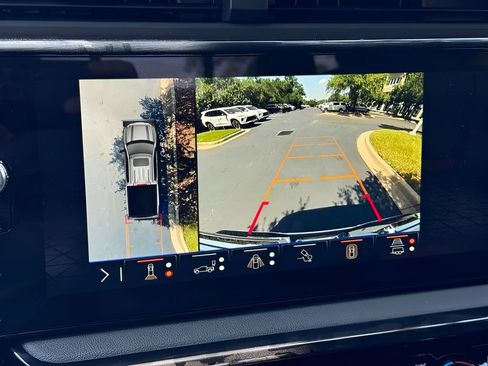 New 2026 GMC Sierra 1500 AT4 w/ AT4 Premium Package AWD/4WD image 23