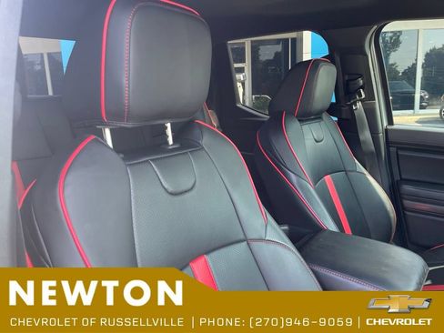 Used 2025 Toyota Tacoma SR5 RWD image 22