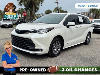 Used 2021 Toyota Sienna XLE