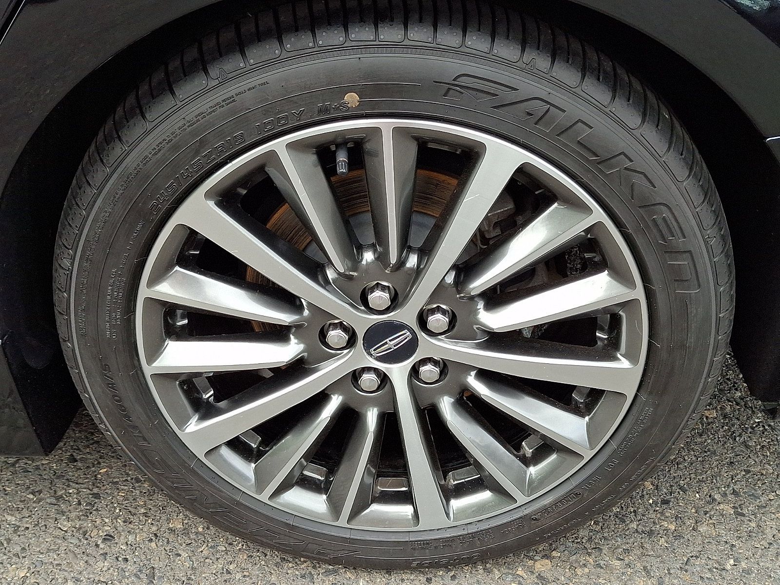 Used 2020 Lincoln MKZ FWD image 10