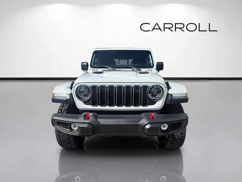 Used 2025 Jeep Gladiator Rubicon AWD/4WD image 7