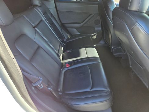 Used 2021 Tesla Model Y Long Range image 15