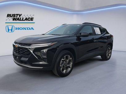 Used 2025 Chevrolet Trax LT w/ Driver Confidence Package