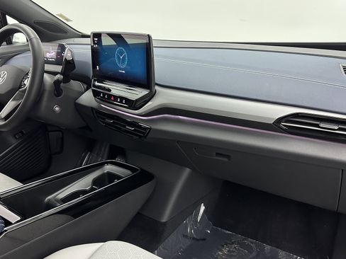 Used 2024 Volkswagen ID.4 S image 32