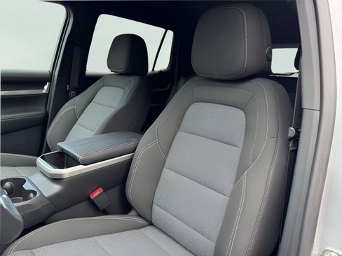 New 2026 GMC Terrain Elevation w/ Black Edition FWD image 9