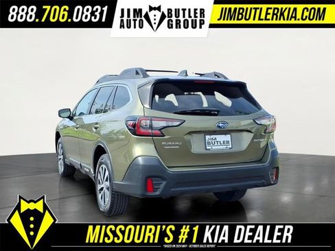 Used 2021 Subaru Outback Premium AWD/4WD image 5