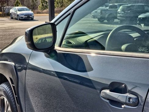 Used 2024 Subaru Crosstrek 2.0i Premium image 11